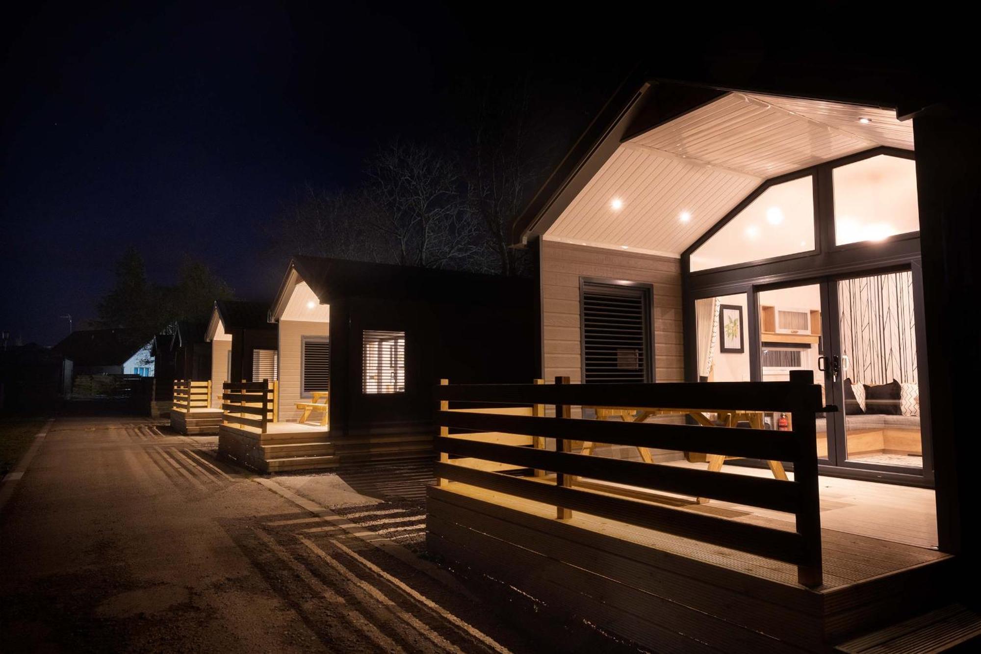 Caledonian Lodges 2 อินเวอร์เนส ภายนอก รูปภาพ